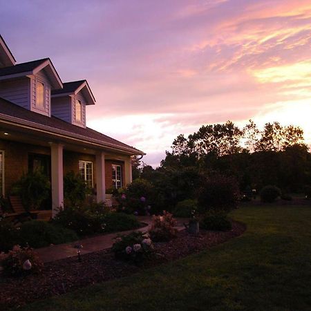 Wenzler'S Landing B&B Wheatley エクステリア 写真
